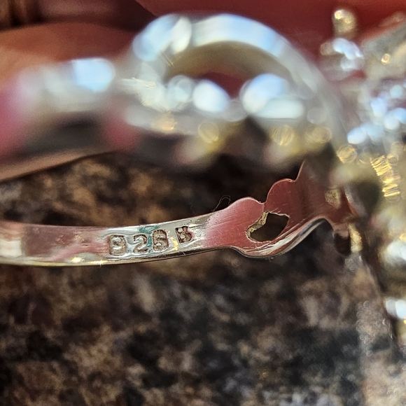 Sterling Silver Aquamarine Ring with 2 Diamond Chips - Picture 8 of 10